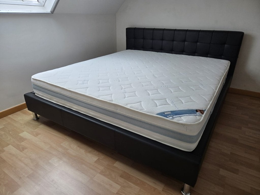 Lit King Size // 2 personnes // 180x200 // etat neuf, Maison & Meubles, Queen size, Comme neuf, Enlèvement, 180 cm