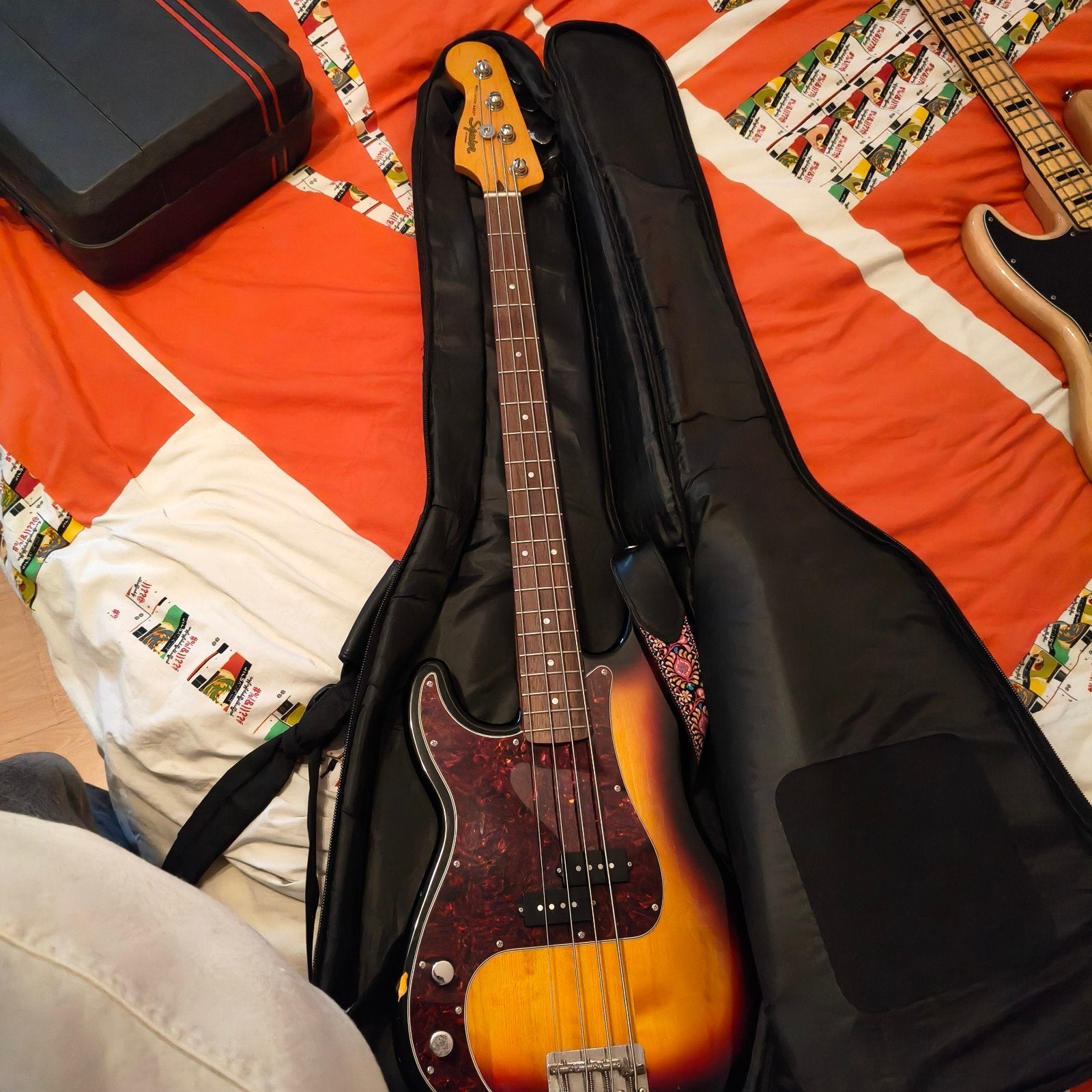 Linkshandige squier P bass, Musique & Instruments, Enlèvement