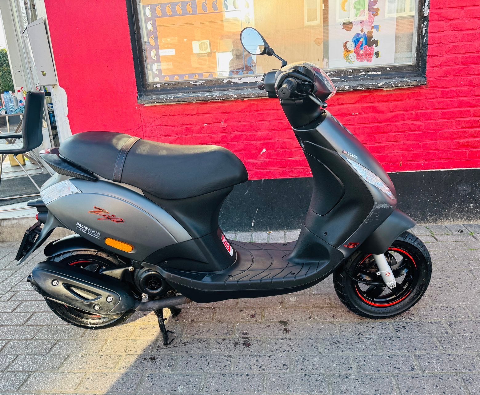 Piaggio zip 4 iget a klasse, Fietsen en Brommers, Scooters | Piaggio, Zo goed als nieuw, Zip, Ophalen