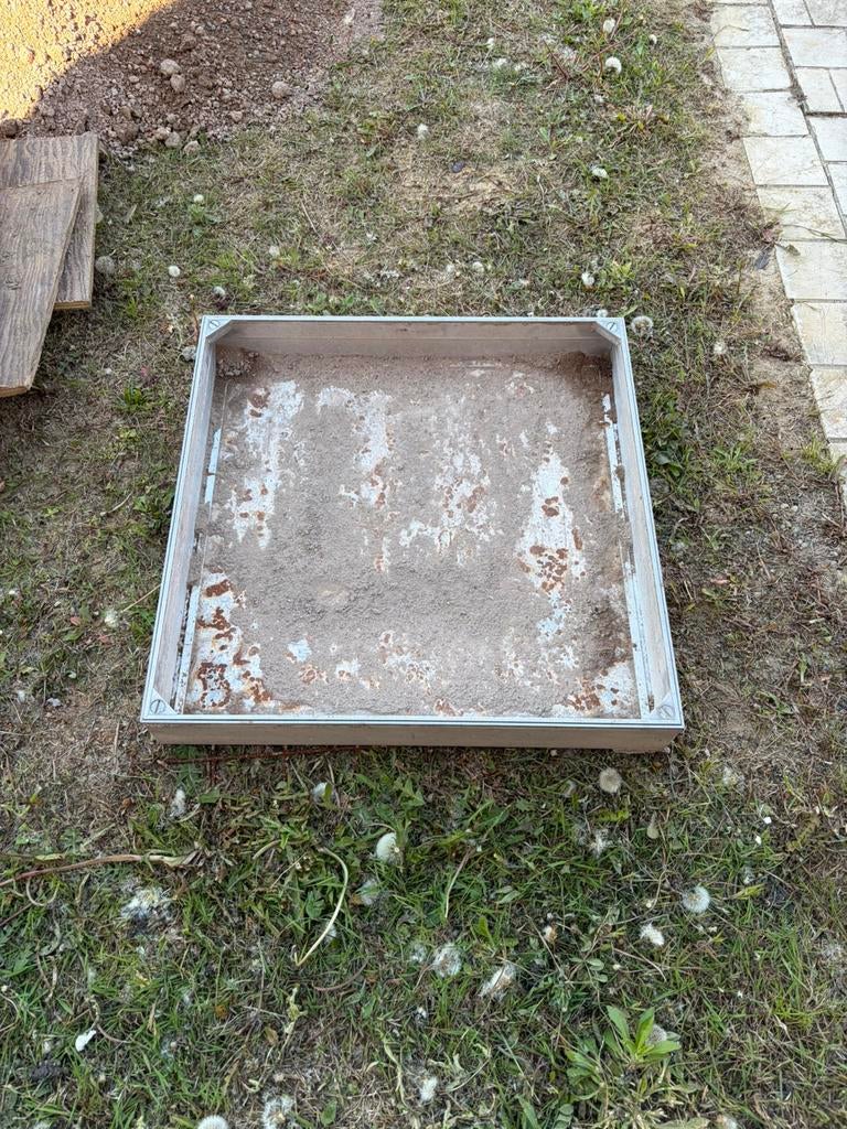 Klinkerputdeksel 70x70cm, Doe-het-zelf en Bouw, Metalen, Ophalen, Zo goed als nieuw