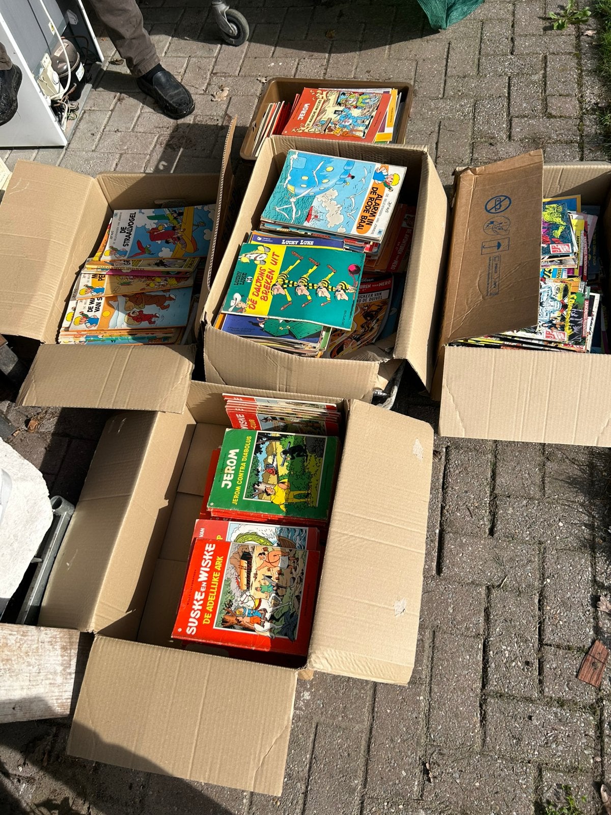Strips 400 stuks allerlei, Ophalen of Verzenden, Zo goed als nieuw