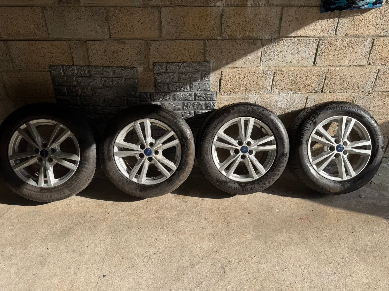 Orginele Ford velgen met zomerbanden 17 inch, Auto diversen, Wieldoppen, Ophalen of Verzenden