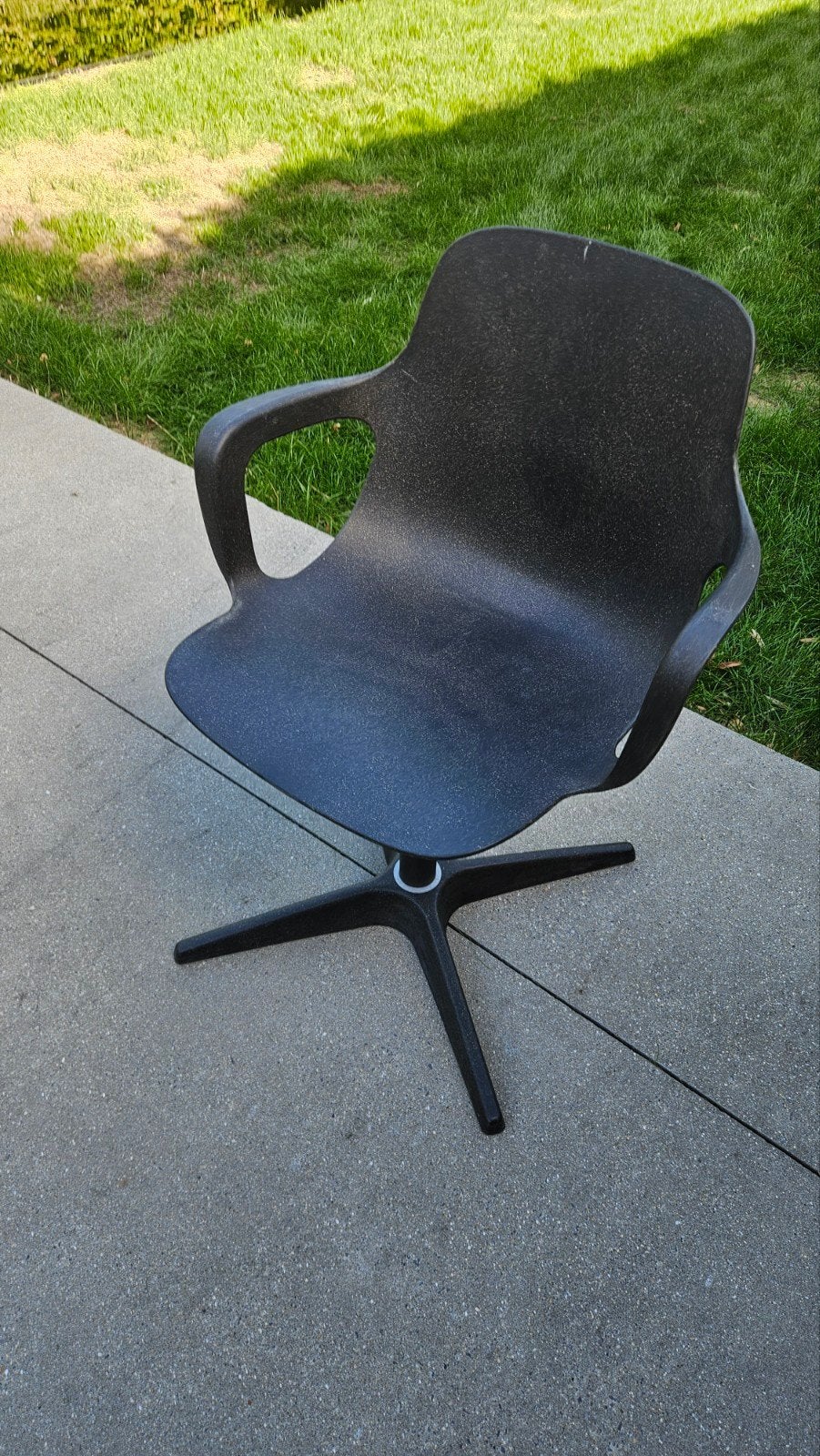 Chaise de bureau pivotante IKEA ODGER – Anthracite, Enlèvement, Utilisé, Noir, Chaise de bureau