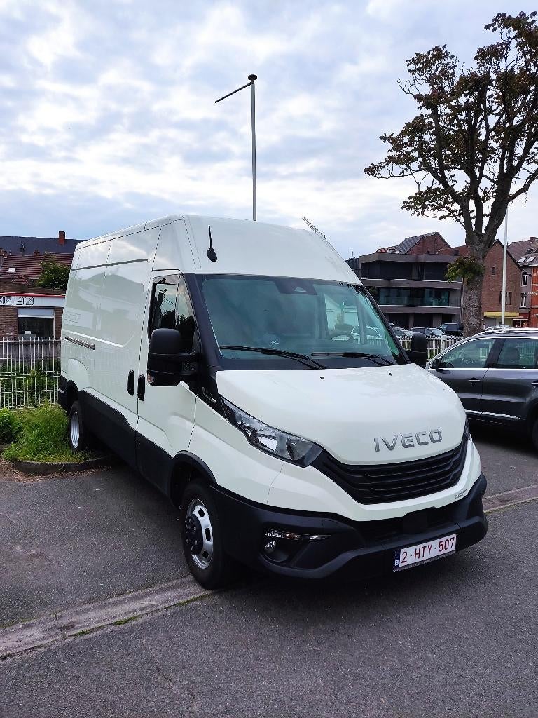 Te koop: Betrouwbare bestelwagen – direct beschikbaar!, Auto's, Bestelwagens en Lichte vracht, Automaat, 4 deurs, Iveco, Wit