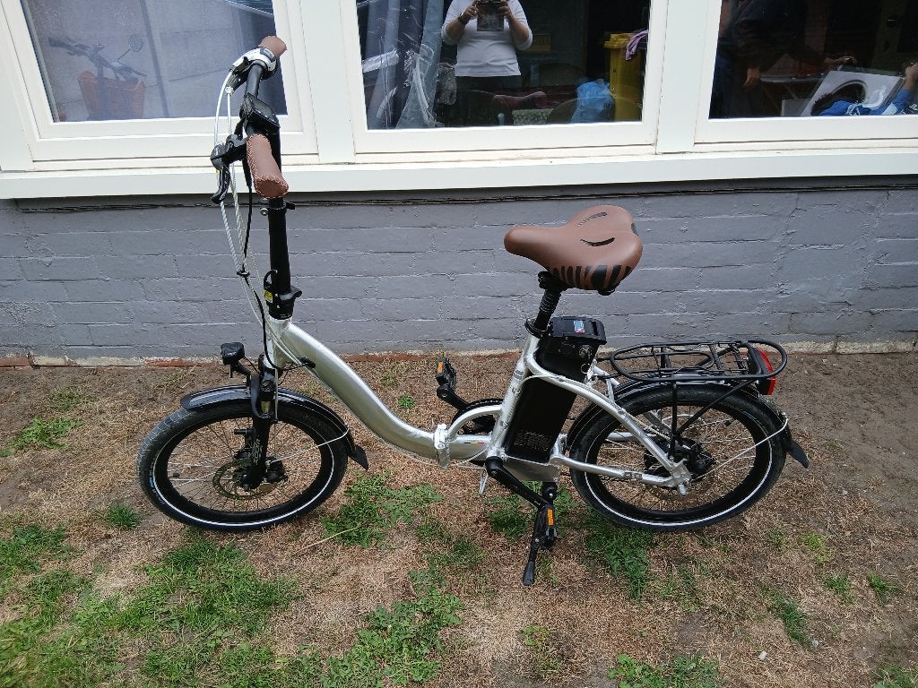 Elektrische plooifiets, Fietsen en Brommers, Ophalen, Zo goed als nieuw, 50 km per accu of meer, Overige merken