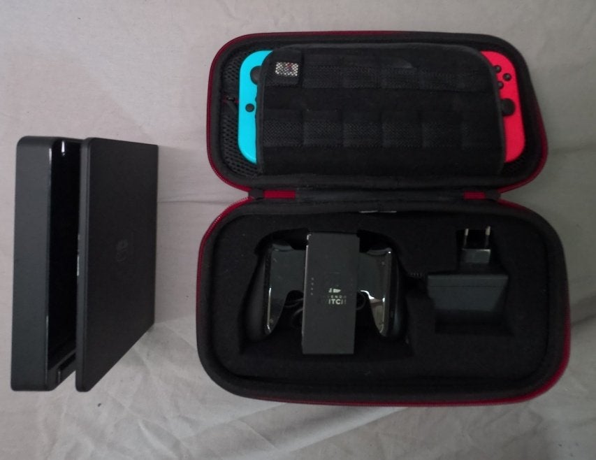 Nintendo Switch OLED + Spel + tas, Switch OLED, Met games, Met 2 controllers, Ophalen of Verzenden