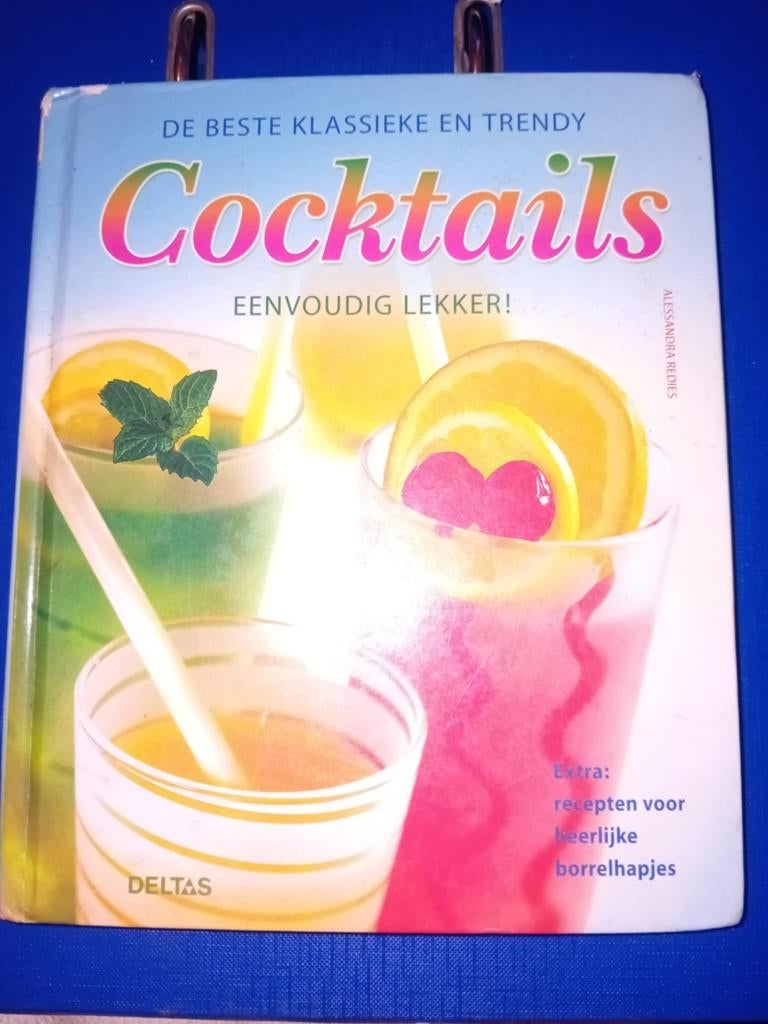 boek cocktails eenvoudig lekker, Boeken, Overige typen, Deltas, Ophalen of Verzenden, Zo goed als nieuw