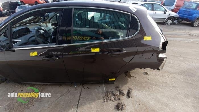Portier 4Deurs links-achter van een Peugeot 208 (KJX), Gebruikt, -, Deur, -