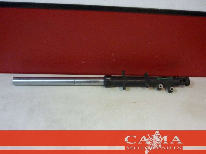 TUBE DE FOURCHE AVANT GAUCHE Kawasaki GPX 600 R (01-1970/-), Motos, Dhr. S. di Majo, Utilisé, Info@cama-motorparts.nl, P.J. Troelstraweg 8 8
3144 CX  MAASSLUIS, NL
