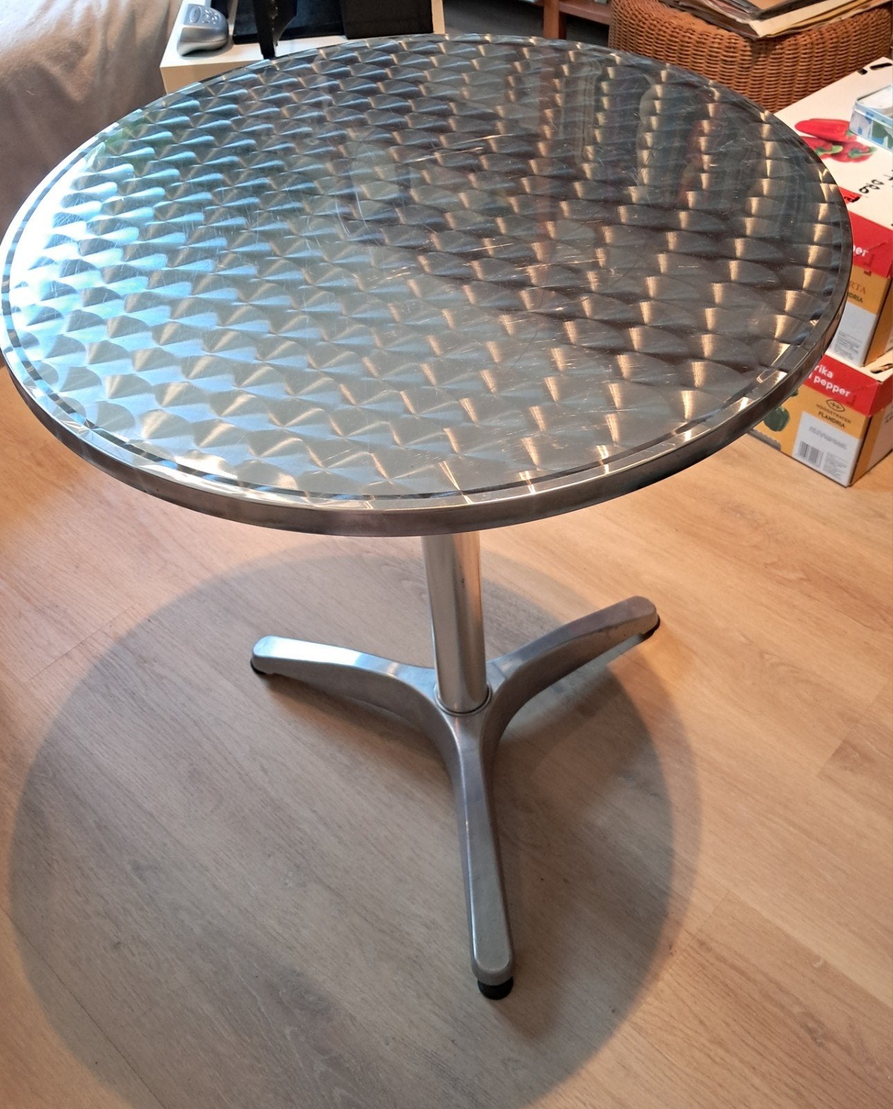Vintage ronde aluminium bistrotafel - H70cm x D60cm, Tuin en Terras, Ophalen, Gebruikt, Aluminium