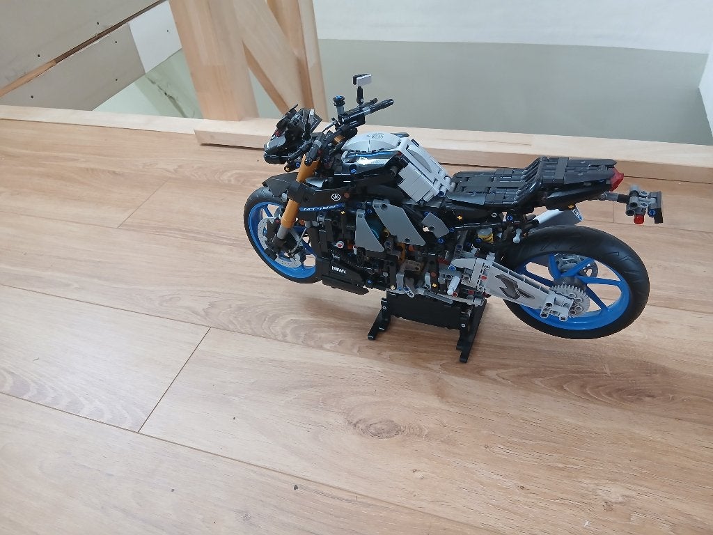 Lego yamaha mt10, Ophalen, Zo goed als nieuw, Lego