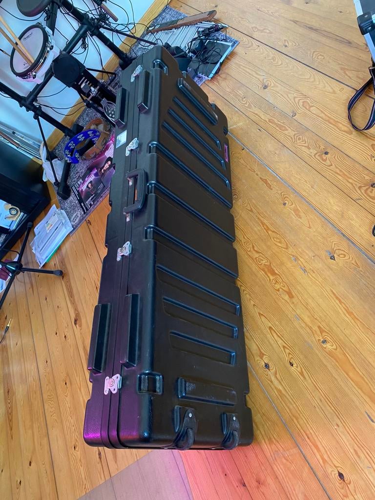 Fantom Xa + flightcase!, Ophalen, 61 toetsen, Roland, Zo goed als nieuw