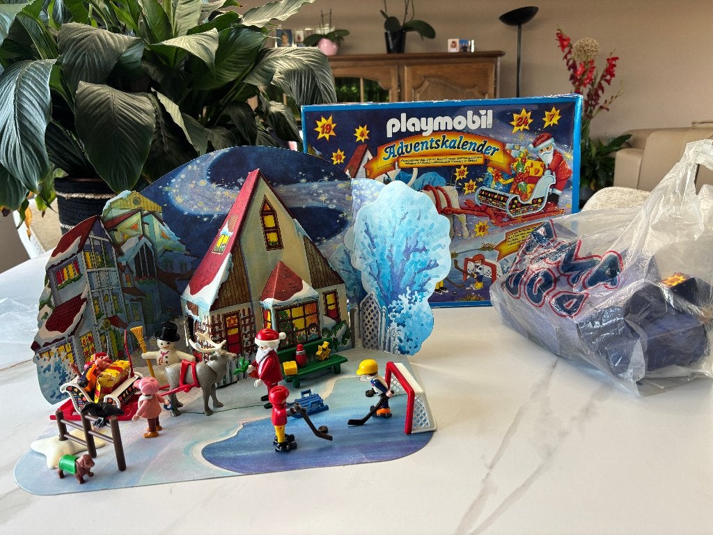 Playmobil 3955 Calendrier de l'Avent Noël dans le parc, Fantasy, Comme neuf, Figurines, Kit complet