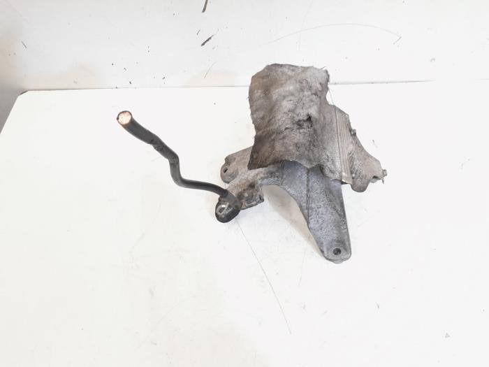 Motorsteun van een Audi A4, Gebruikt, -, -, -