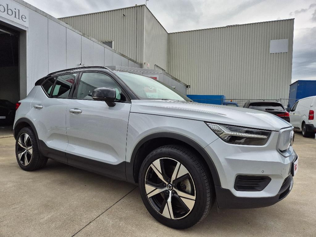 Volvo XC40 P8 AWD 408pk !! Recharge Twin  /  R-Design !, Automaat, Stof, 5 zetels, SUV of Terreinwagen