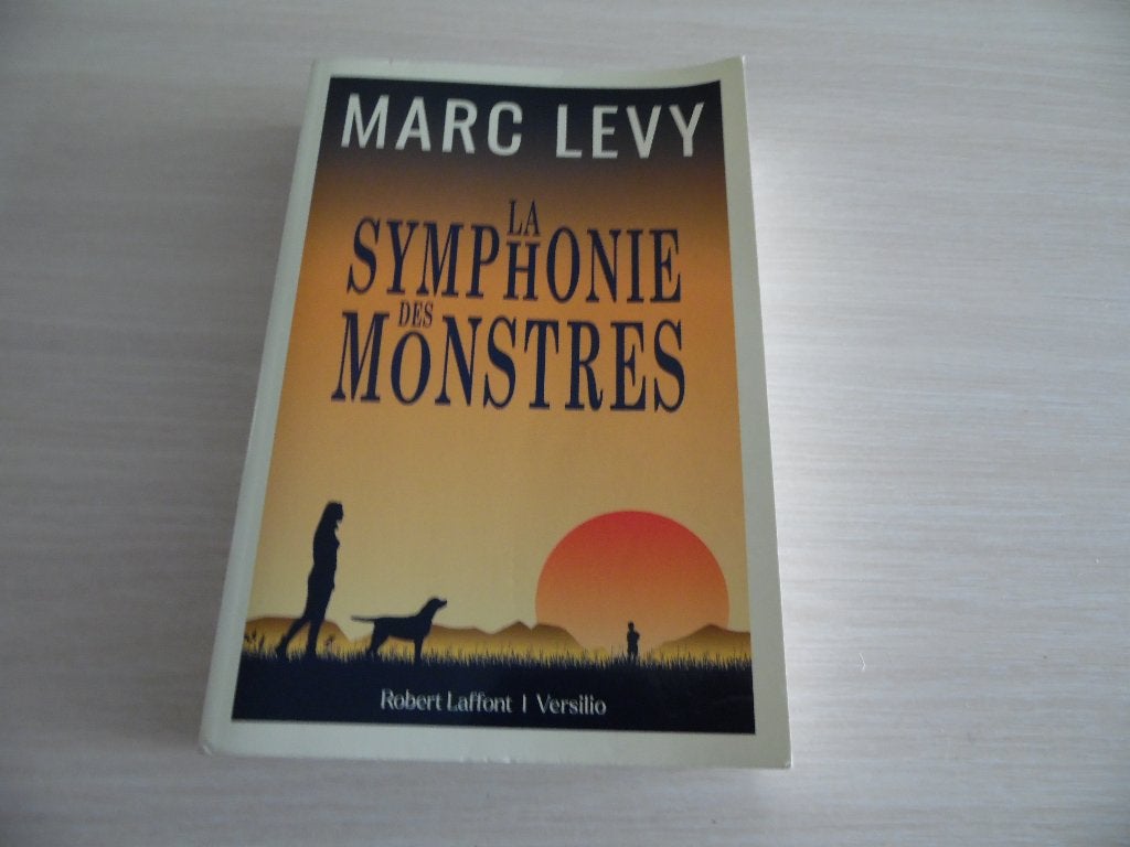 LA SYMPHONIE DES MONSTRES       MARC LEVY, Europa overig, Ophalen of Verzenden, Zo goed als nieuw, Marc Lévy