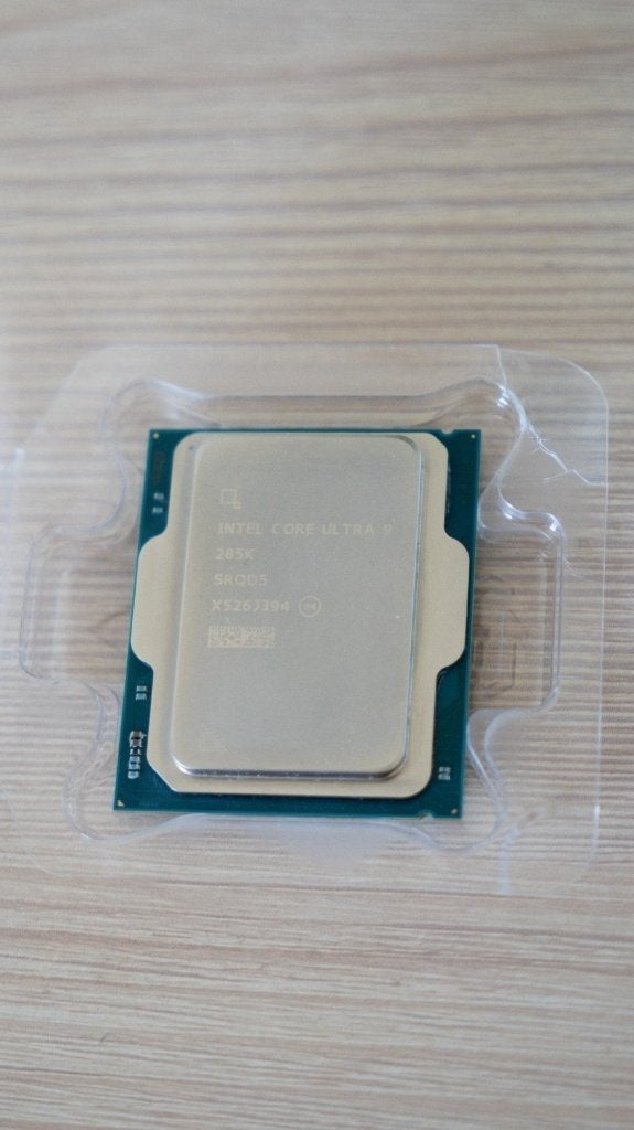 Intel Core Ultra 9 desktopprocessor 285K LGA1851, Computers en Software, Processors, Ophalen of Verzenden, Zo goed als nieuw