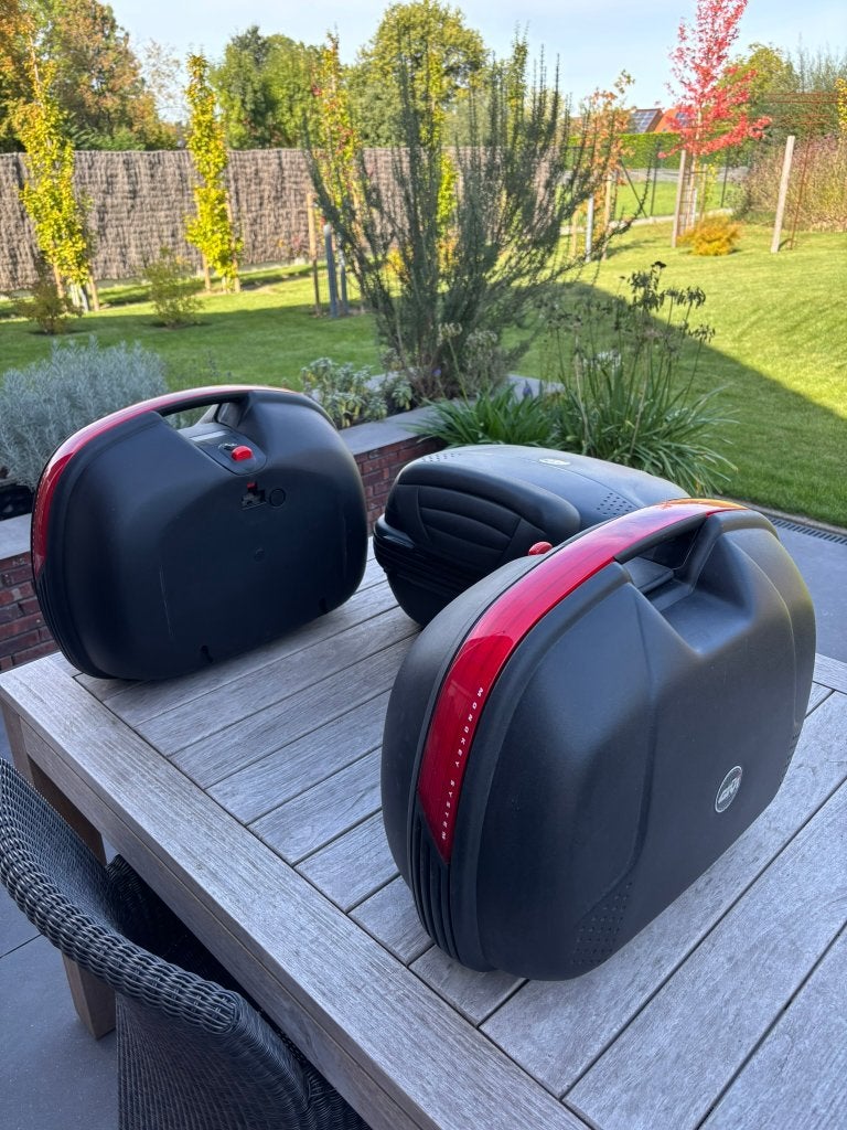 Givi Maxia Case E36, Motoren, Ophalen, Zo goed als nieuw