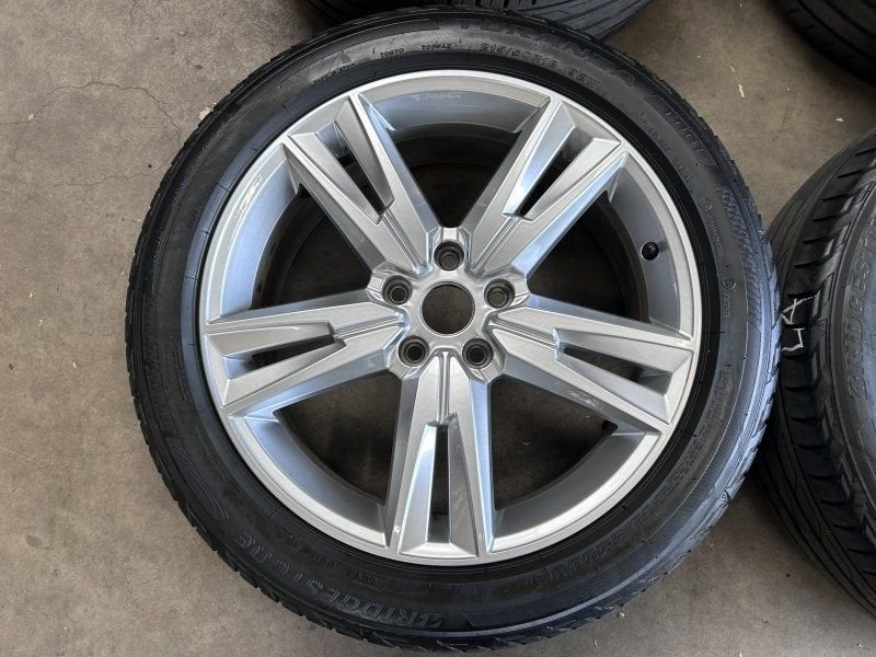 18 inch originele velgen + zomerbanden Seat Ateca, Autos : Pièces & Accessoires, Pneus et Jantes, -, 18 pouces, Utilisé