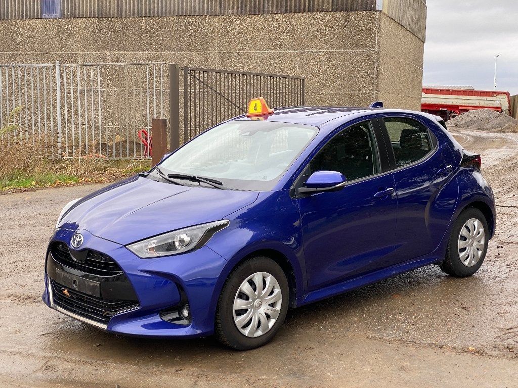 Toyota Yaris 1.5i Dual VVT-iE Dynamic, Autos, Achat, Euro 6, Entreprise, Boîte manuelle