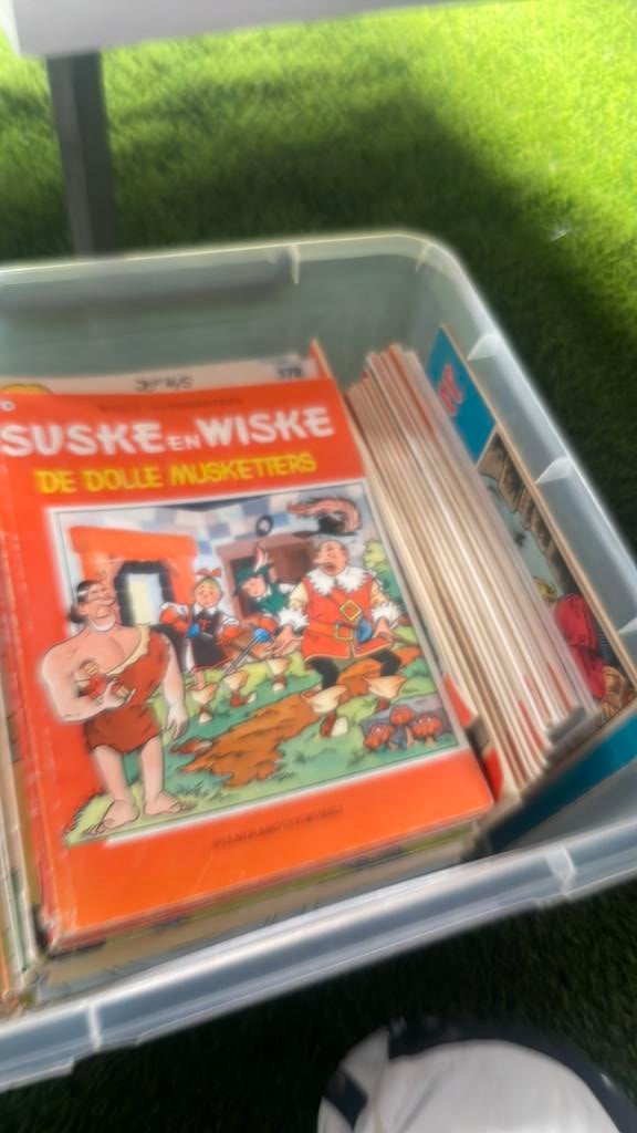 86 strips, meeste zijn jommeke en suske en wiske, Boeken, Stripverhalen, Meerdere stripboeken, Ophalen, Gelezen