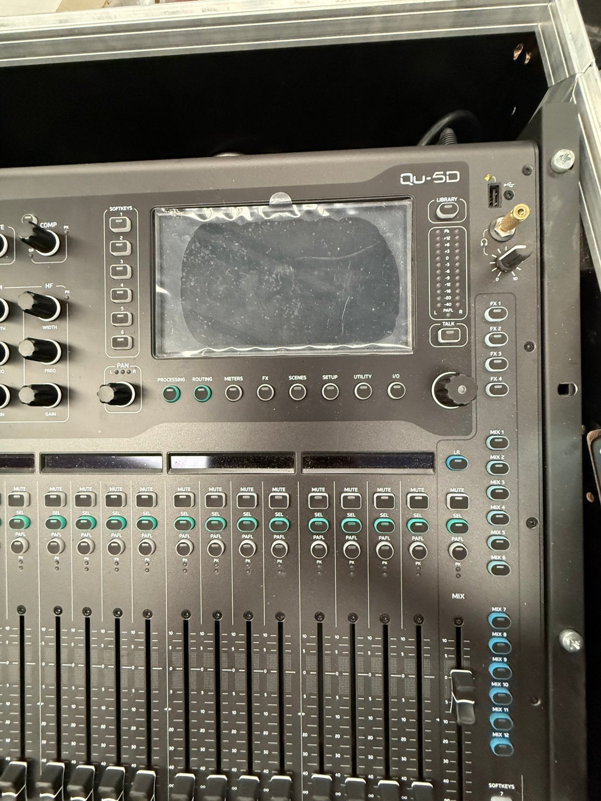 Allen&Heath QU-5D, Muziek en Instrumenten, Ophalen, Zo goed als nieuw