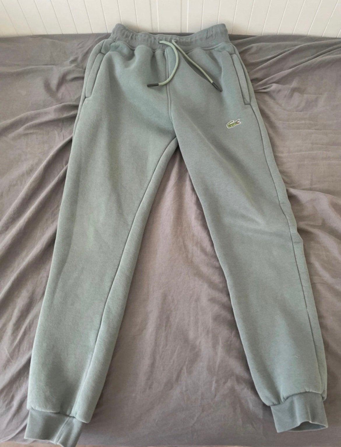 Pantalon de survêtement Lacoste, Envoi, Comme neuf