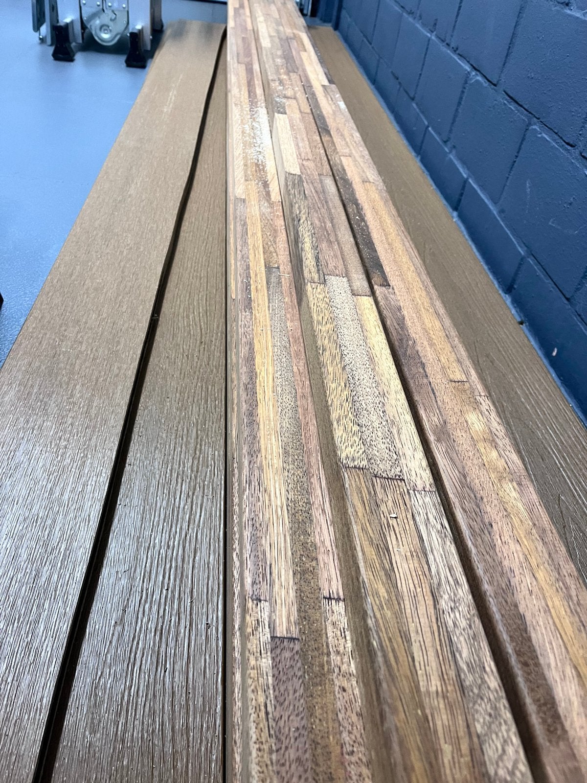 14 st Merbau onderbalk gevingerlast en gelamelleerd 40x60, Tuin en Terras, Ophalen, Nieuw, Hardhout, 250 cm of meer