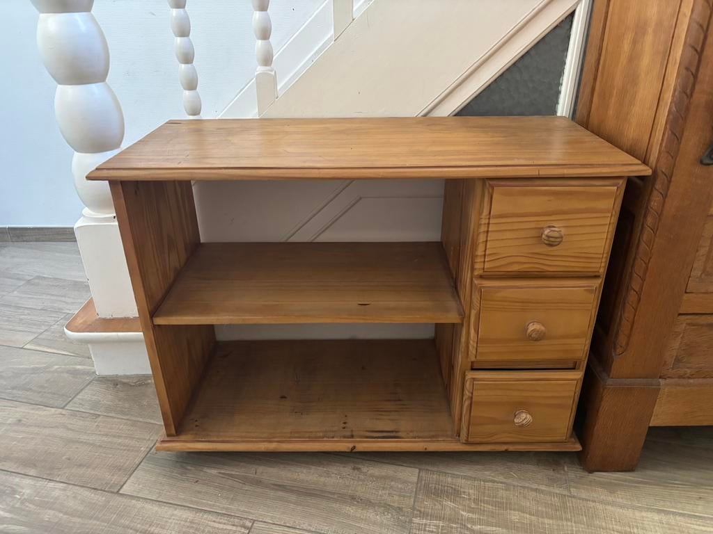 Houten bijzettafel / TV-meubel met lades, Ophalen, Zo goed als nieuw