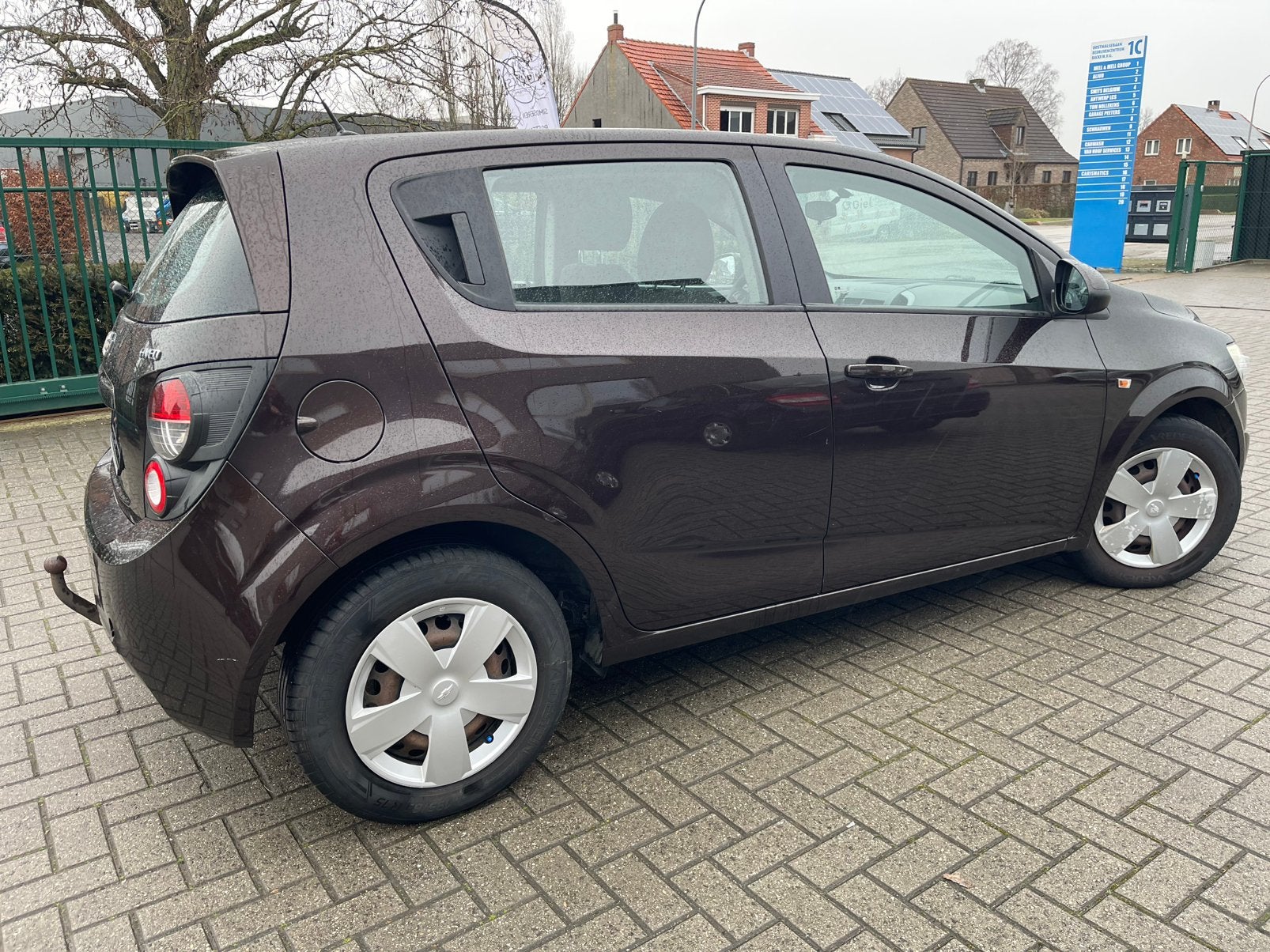 Aveo 1,3i/5prts/Climatisation ! ! ! ! !, Autos, Chevrolet, Achat, Entreprise, Boîte manuelle, Noir