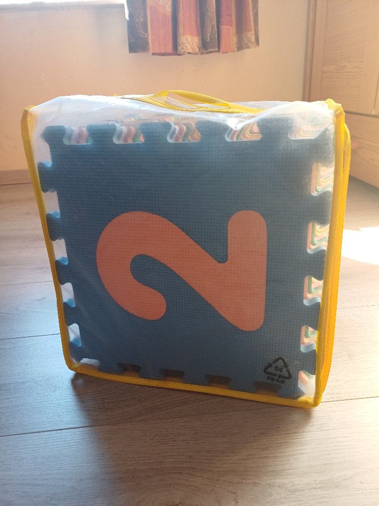 tapis de jeu puzzle 18 pièces, Enfants & Bébés, Enlèvement