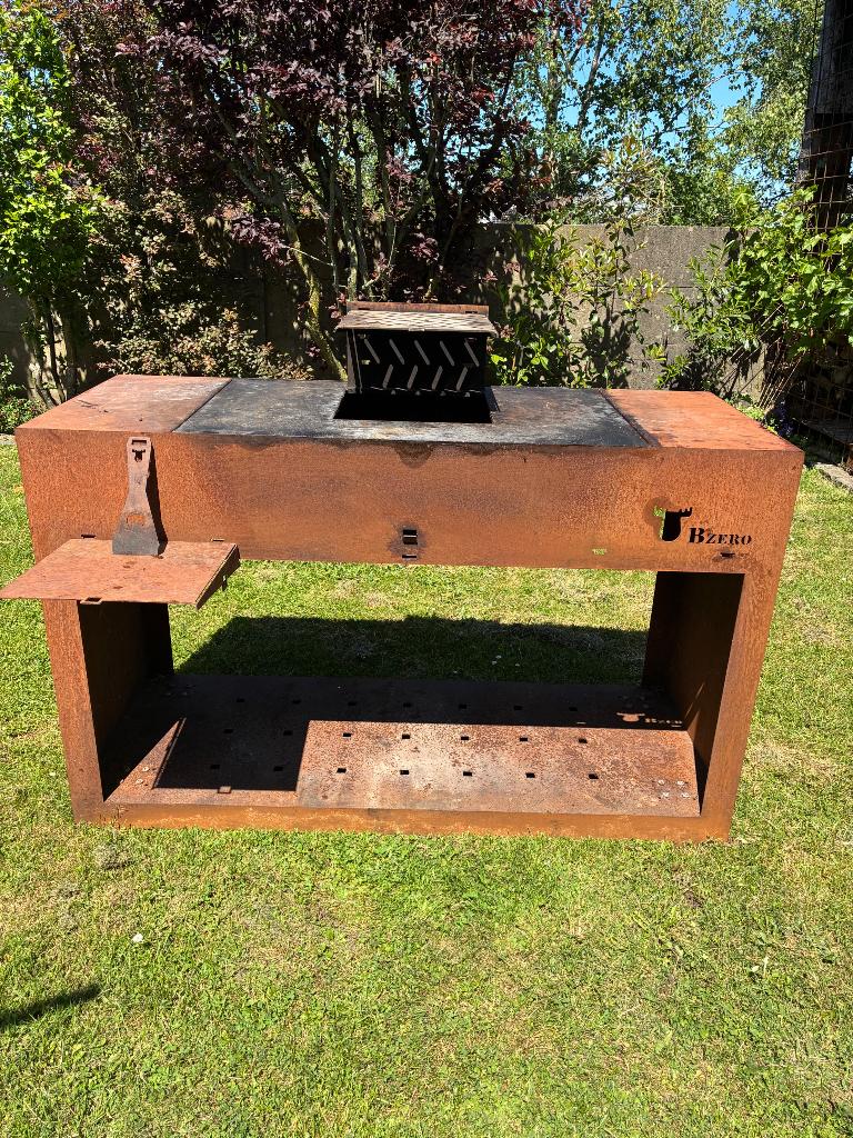 A vendre BBQ EN CORTEN, Enlèvement, Utilisé, Autre marque, Avec accessoires