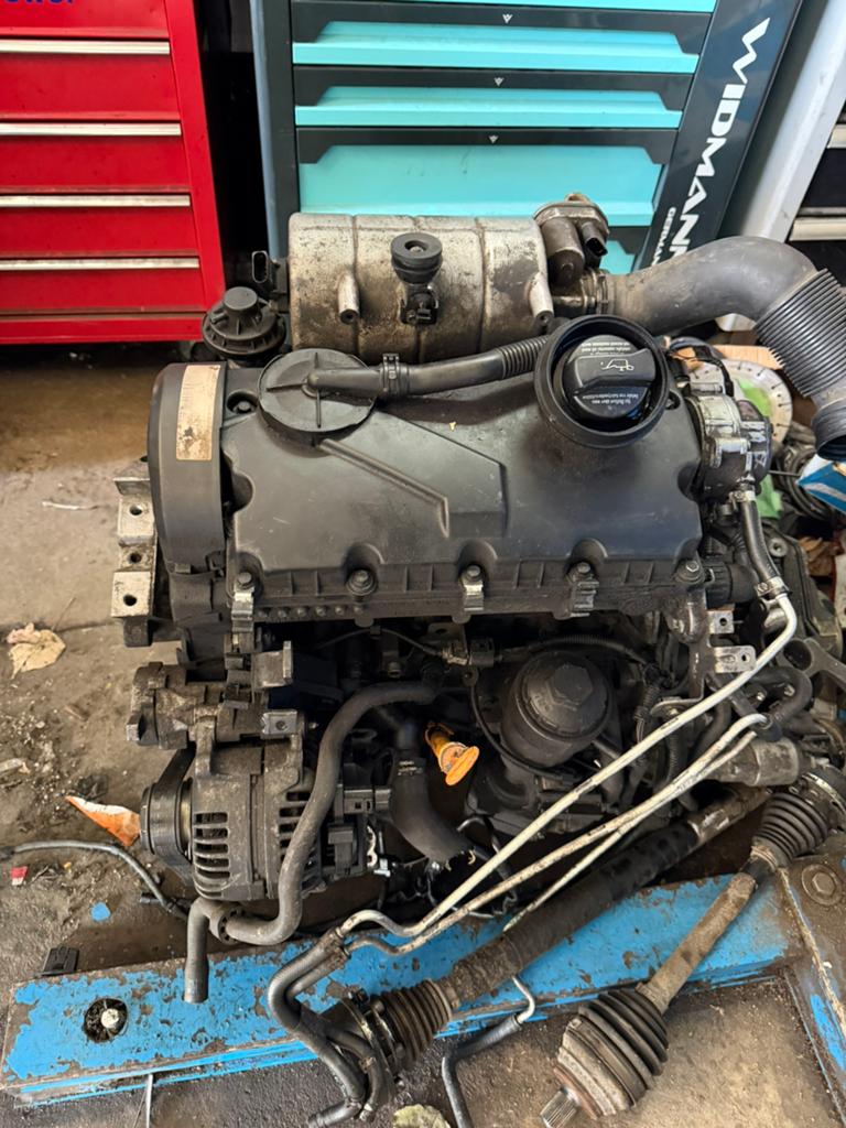 Bloc moteur vw caddy 2l sdi BST, Autos : Pièces & Accessoires, Enlèvement, Volkswagen