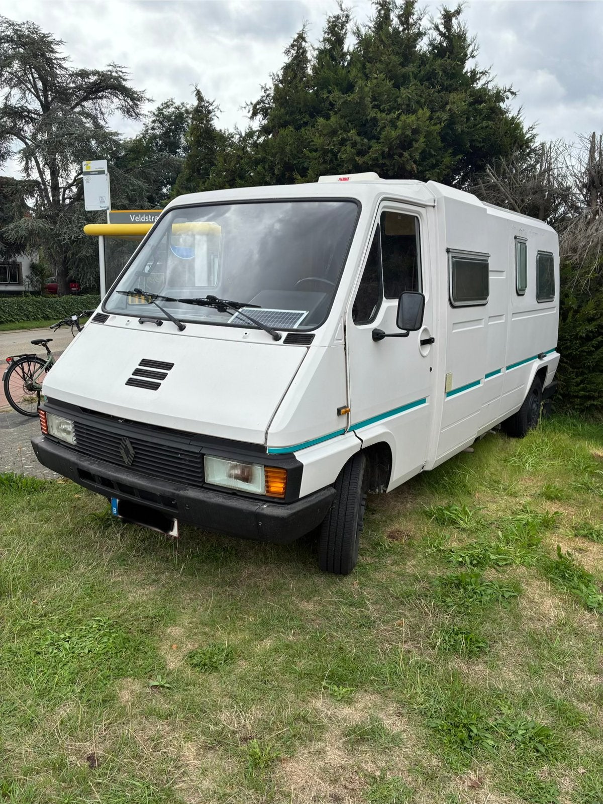 Renault Master oldtimer campervan 1988, Caravans en Kamperen, Mobilhomes, Overige merken, Buscamper of Camperbus, Extincteur, Afzuigkap