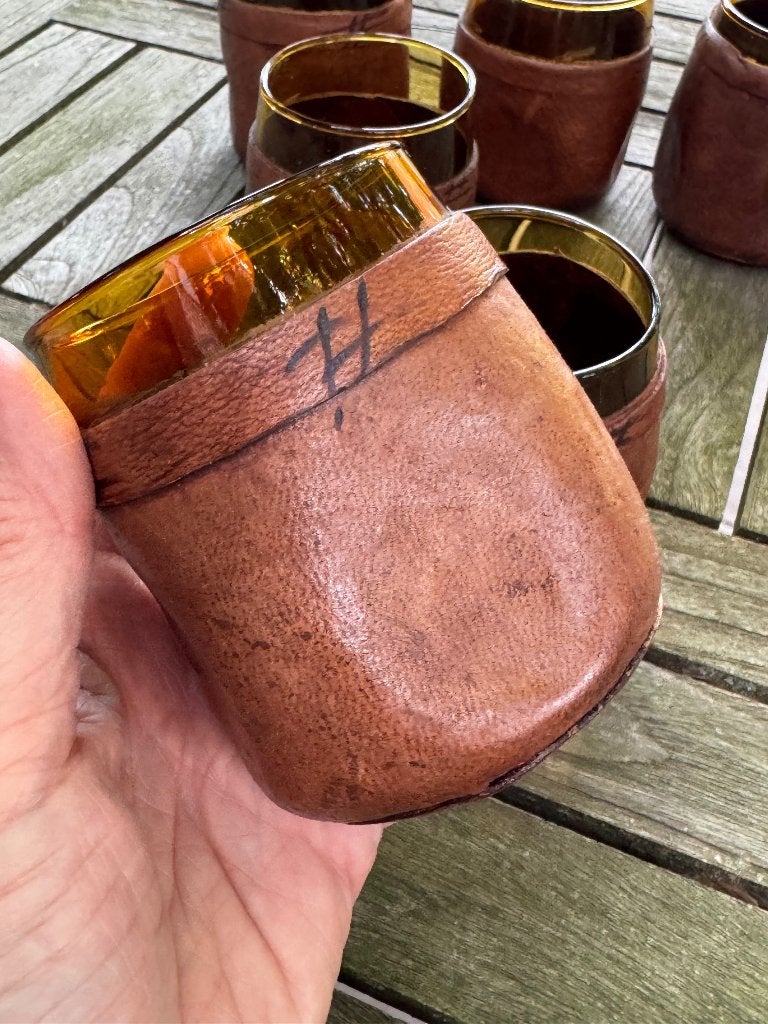 Vintage amberkleurige drinkglazen, Antiek en Kunst, Antiek | Glaswerk en Kristal, Ophalen of Verzenden