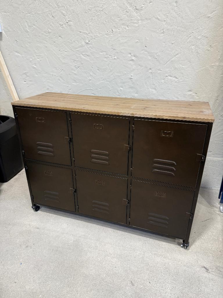 Maisons du Monde Wayne industrieel buffet 6-deurs, Ophalen, 100 tot 150 cm, Zo goed als nieuw, Minder dan 100 cm
