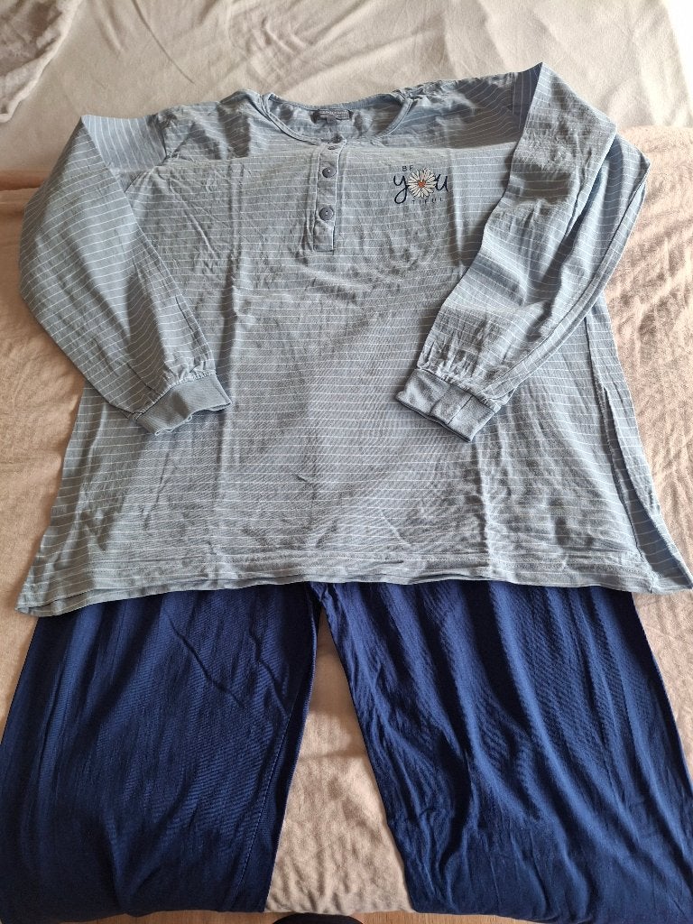 2 nieuwe pyjama's, Vêtements | Femmes, Pyjamas, Enlèvement, Neuf, Taille 42/44 (L)