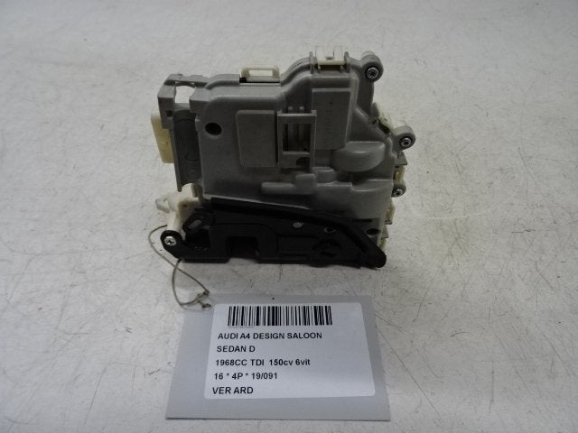 SERRURE DE PORTE ARRIÈRE DROITE Audi A4 (B9) (8X0839016E), Utilisé, Arrière, Audi
