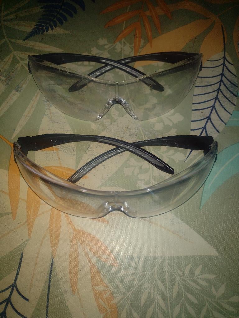 Lot de lunettes de sécurité chantier (2 paires – Bollé), Bricolage & Construction, Enlèvement ou Envoi, Utilisé