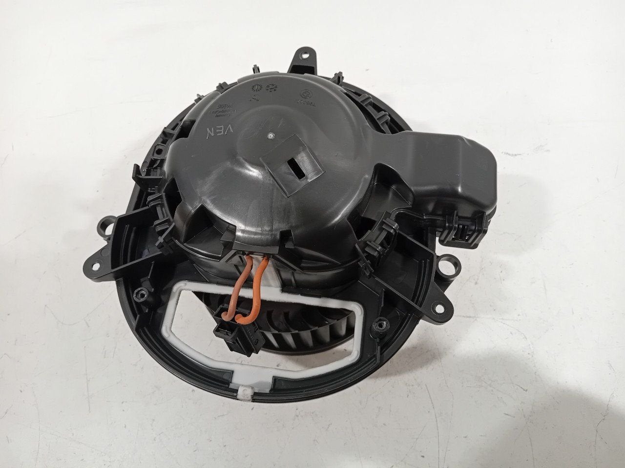 Kachel ventilator motor BMW 3 serie, Auto-onderdelen, Onderdelen@venauto.nl, Van der Ven Autorecycling B.V., Gebruikt, Ettenseweg 76, 4706 PB Roosendaal, The Netherlands