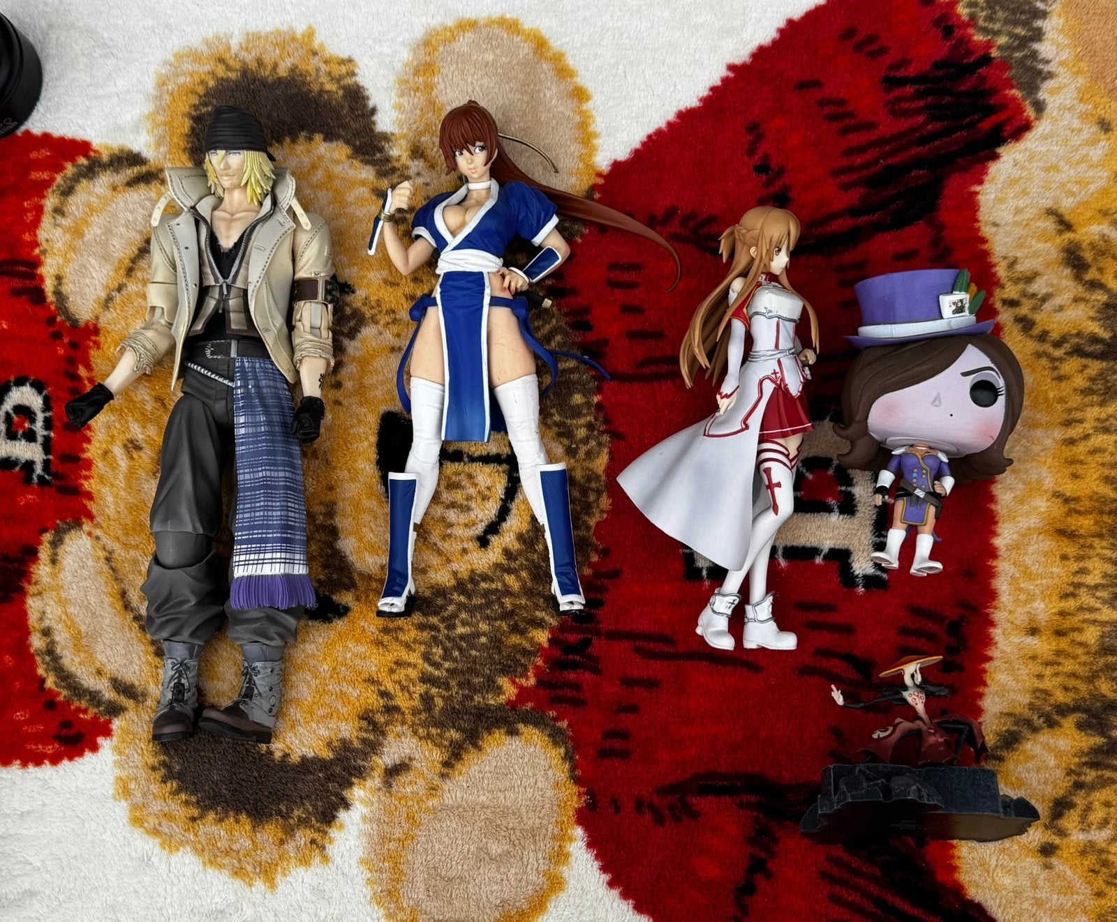Anime figuren, Ophalen of Verzenden, Zo goed als nieuw