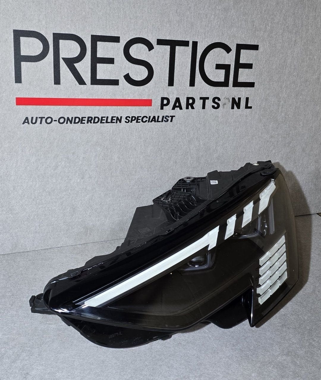 Koplamp Audi A3 8Y RS3 VOLL LED MATRIX LINKS 8Y0941035F LV, -, Origine de la pièce connue, Audi, Utilisé