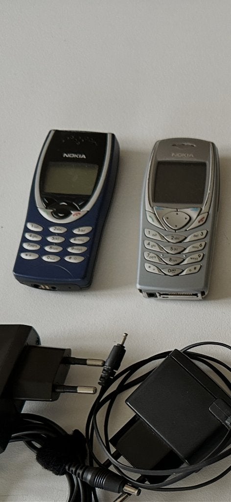 Nokia 100 - 6100 - 8210, Télécoms, Enlèvement