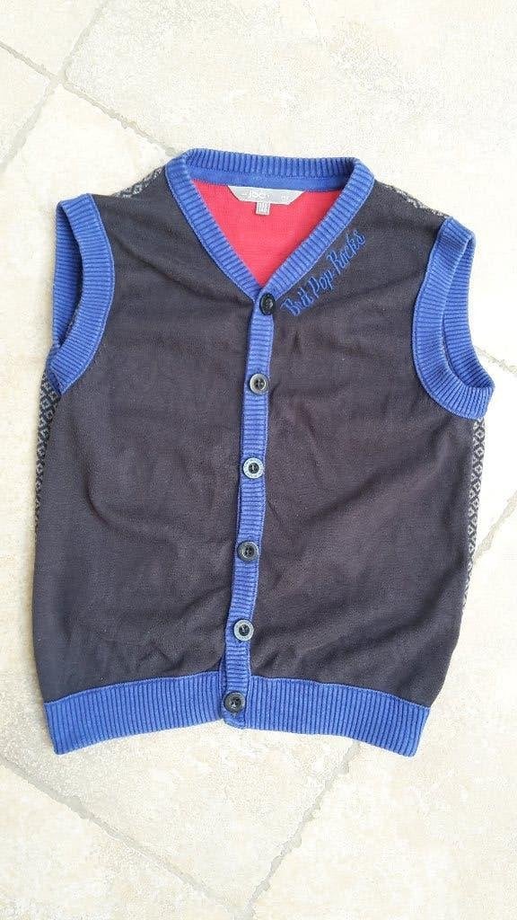 Stoere JBC vestje mt 134 (zie foto's), Kinderen en Baby's, Kinderkleding | Maat 134, Gebruikt, Trui of Vest, JBC, Ophalen of Verzenden
