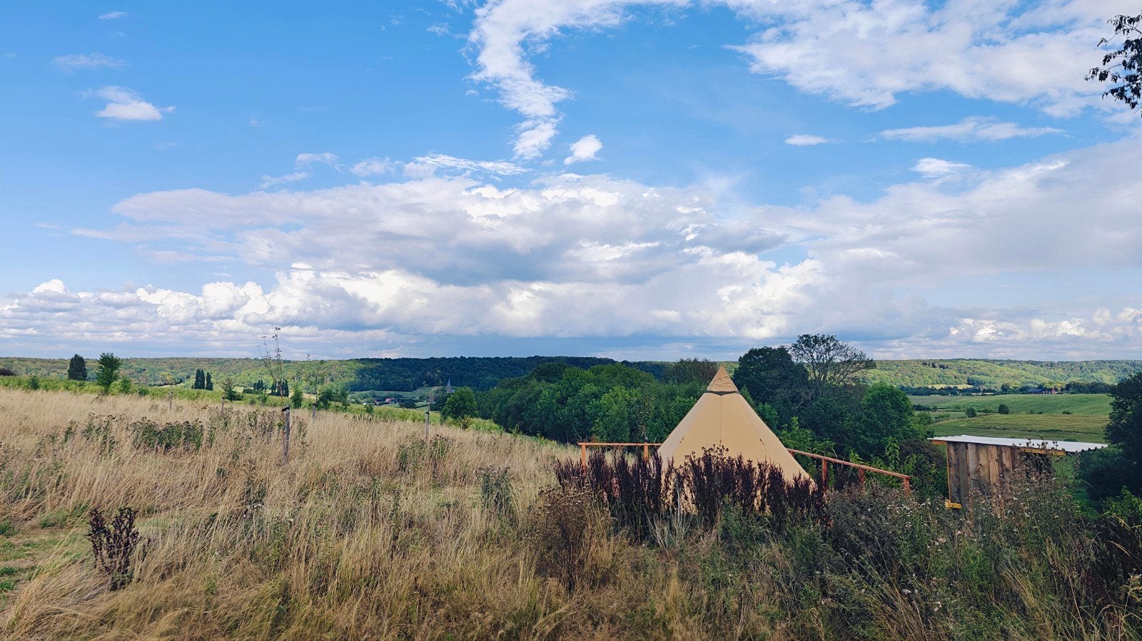Panorama Tipi – romantisch overnachten in de Voerstreek, In bos, Limburg of Luik, Overige typen, Landelijk