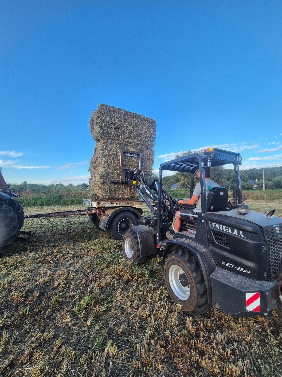 HOOI, STRO & LUZERNE, Articles professionnels, Agriculture | Aliments pour bétail, Enlèvement