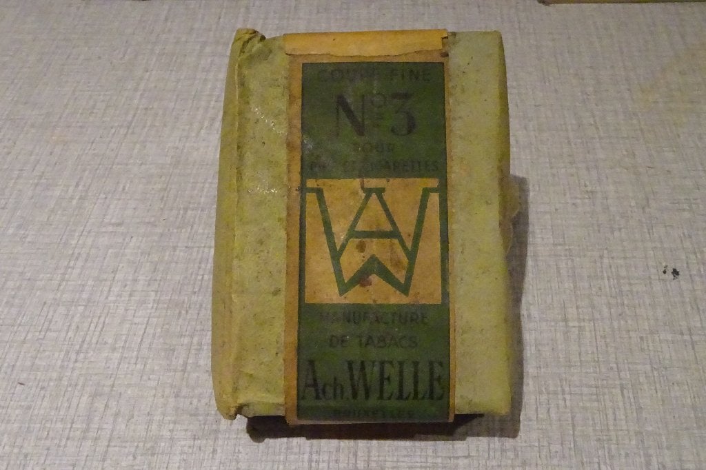 Ancien paquet de collection Achille Welle, Collections, Enlèvement, Comme neuf, Boite à tabac ou Emballage