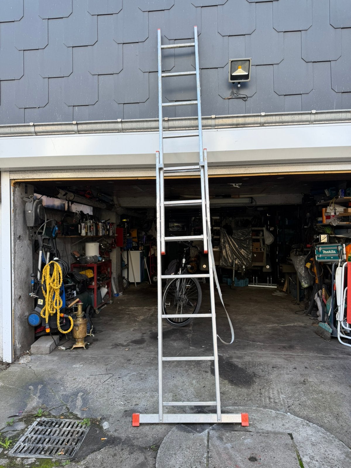 Échelle en aluminium, Bricolage & Construction, Enlèvement, Comme neuf, Échelle