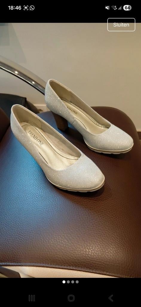 Zilverkleurig pumps maat 38, Schoenen, Ophalen of Verzenden, Grijs, Trend One