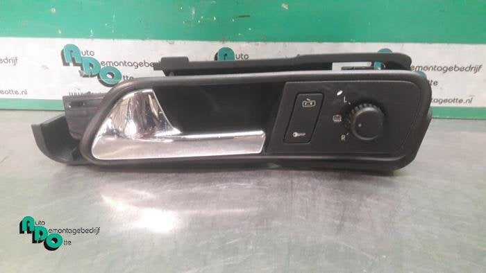 Portiergreep 4Deurs links-voor van een Volkswagen Touran (To, Gebruikt, -, Volkswagen, -